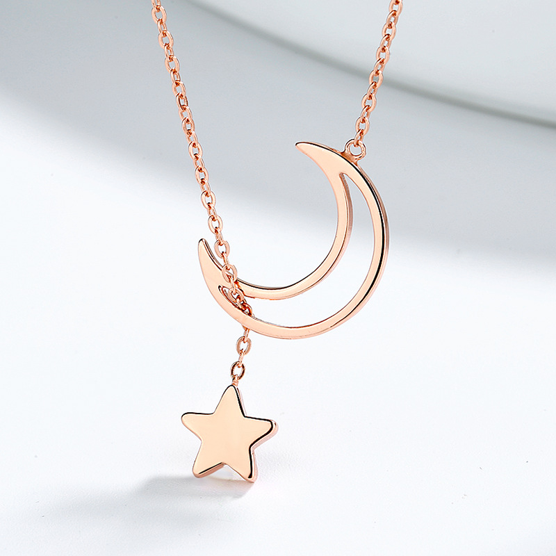 MOON NECKLACE