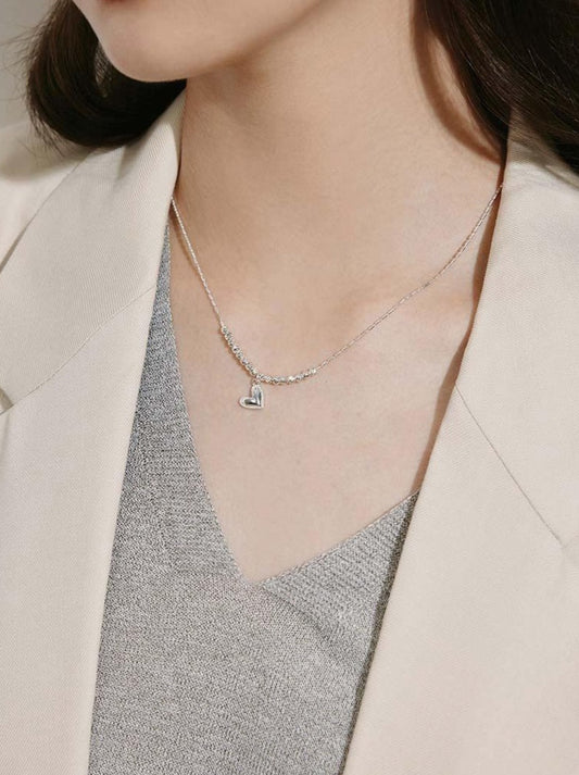 ELEGANT HEART NECKLACE
