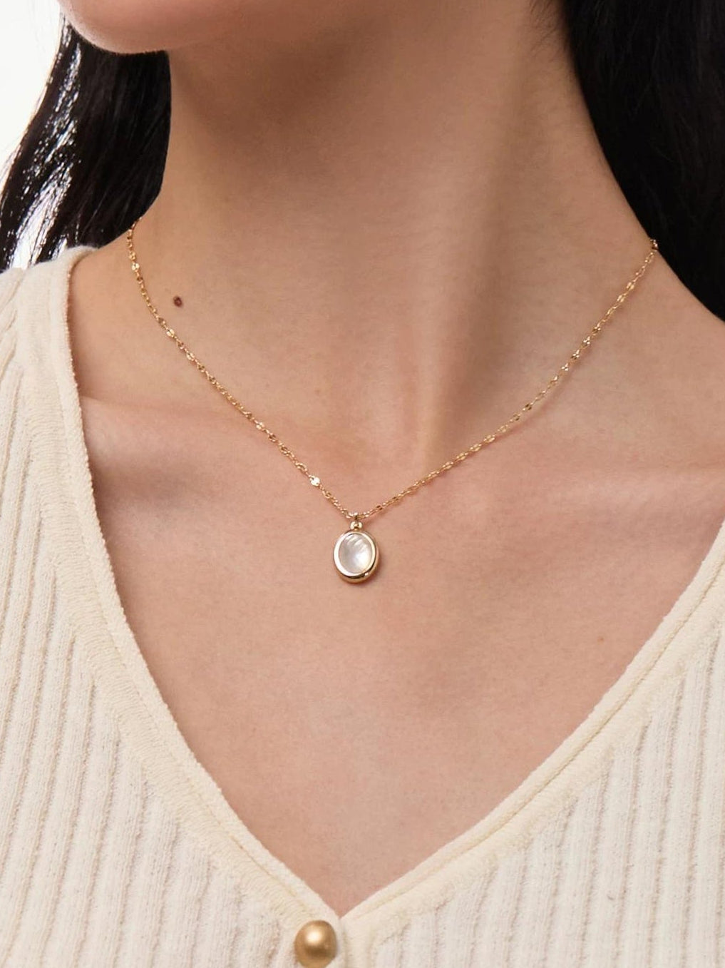 ELEGANT SHELL CHAIN NECKLACE