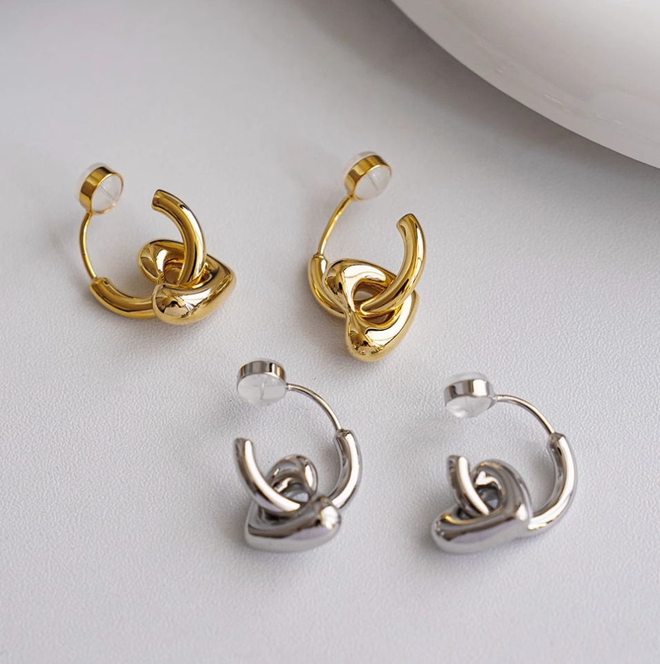 HOOP HEART EARRING