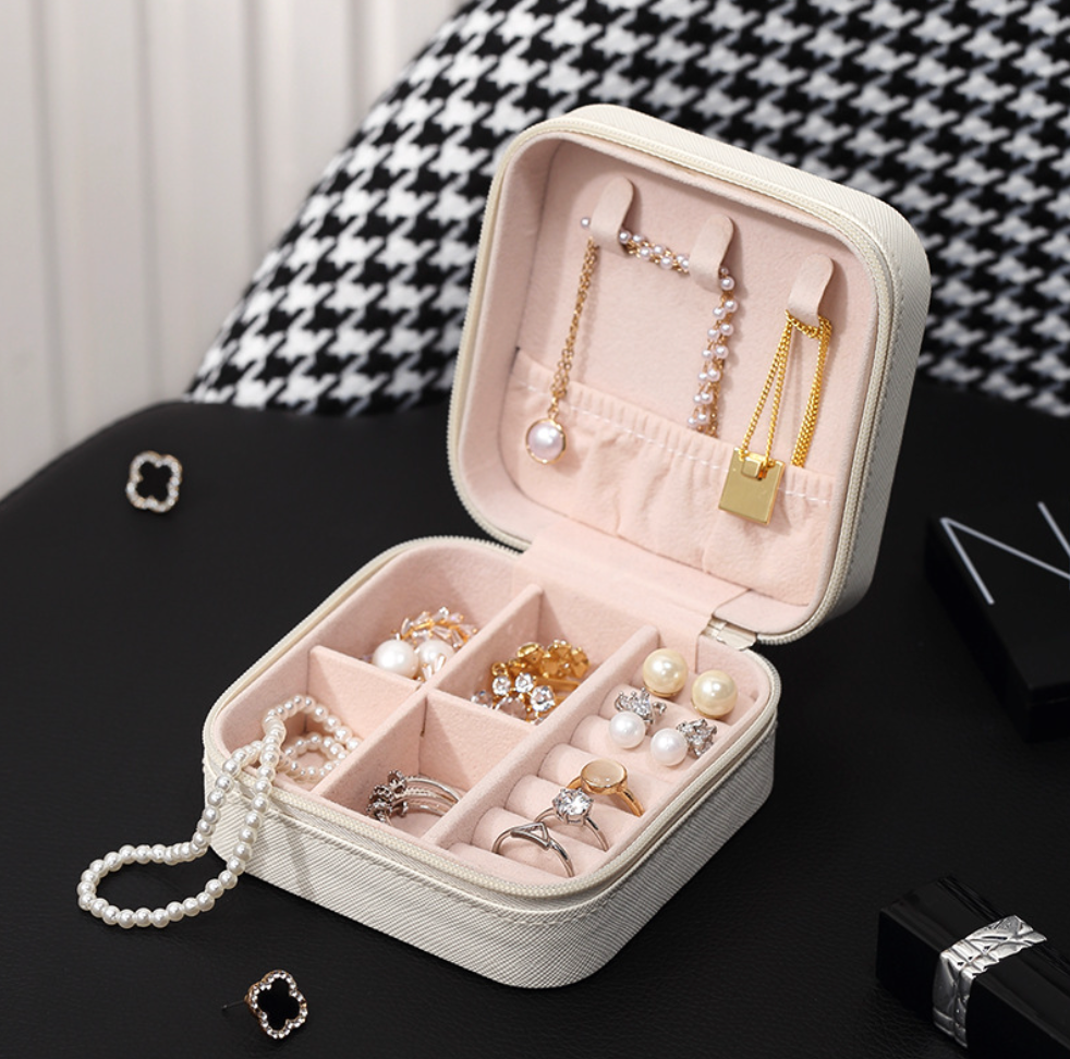TRAVEL JEWELRY BOX1 (トラベルジュエリーボックス)