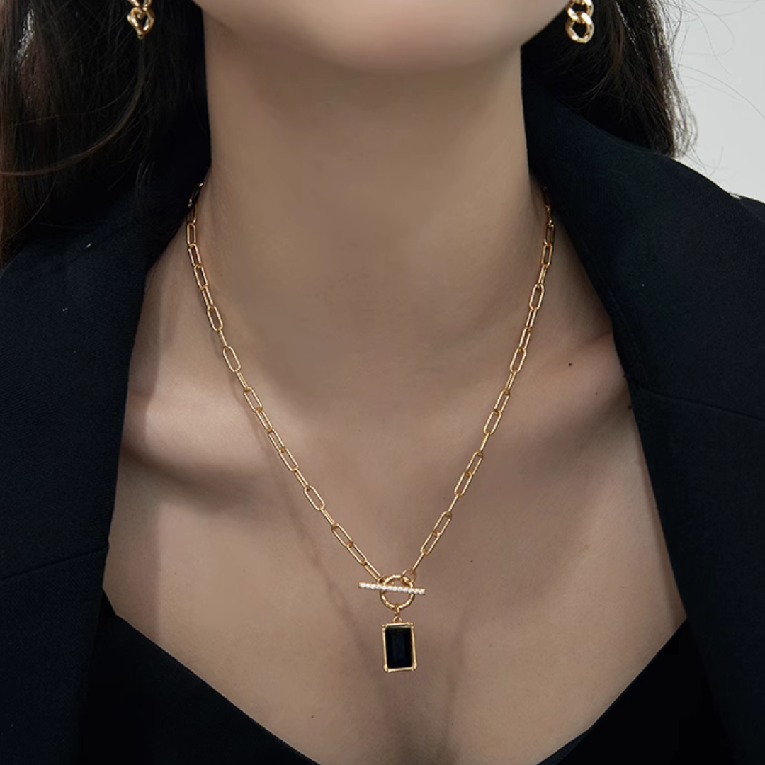 【LOEM】GOLD BLACK PLATE NECKLACE