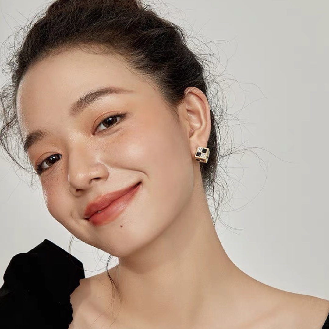 【LOEM】SQUARE PIERCE