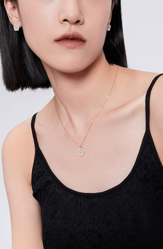 LUXURY SHELL NECKLACE