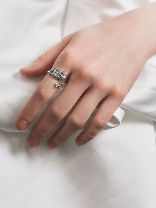 ZIRCONIA FEATHER RING