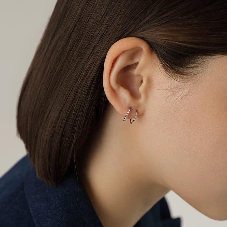 SIRVER ZIRCONIA PIERCE