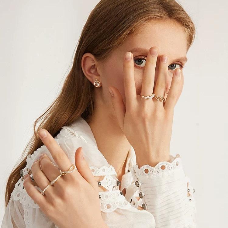 ZIRCONIA HOOP PIERCE