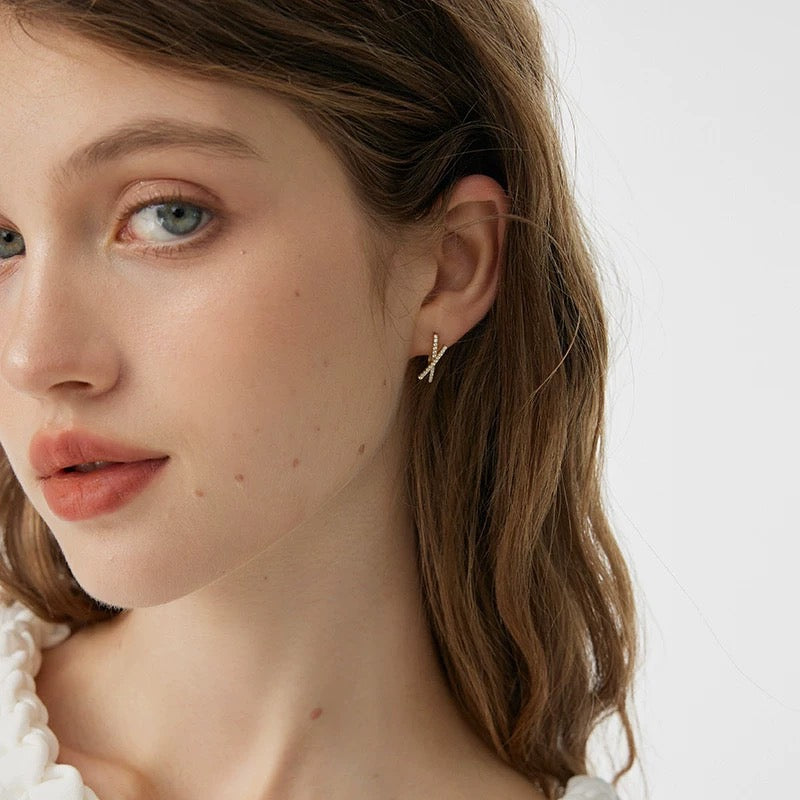 ZIRCONIA CROSS PIERCE