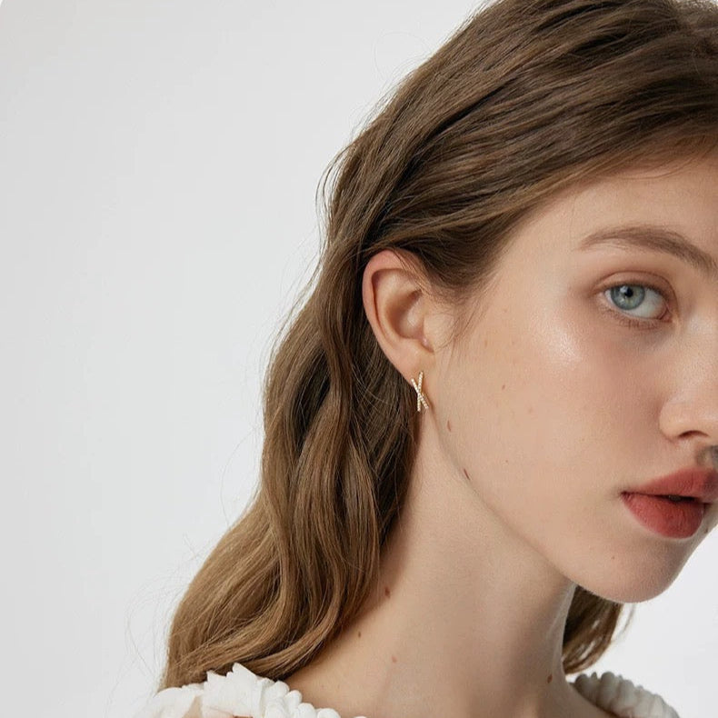 ZIRCONIA CROSS PIERCE