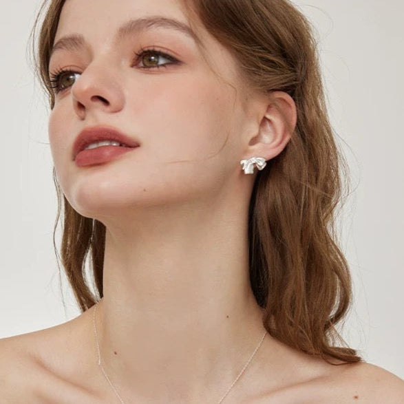 SILVER RIBBON PIERCE