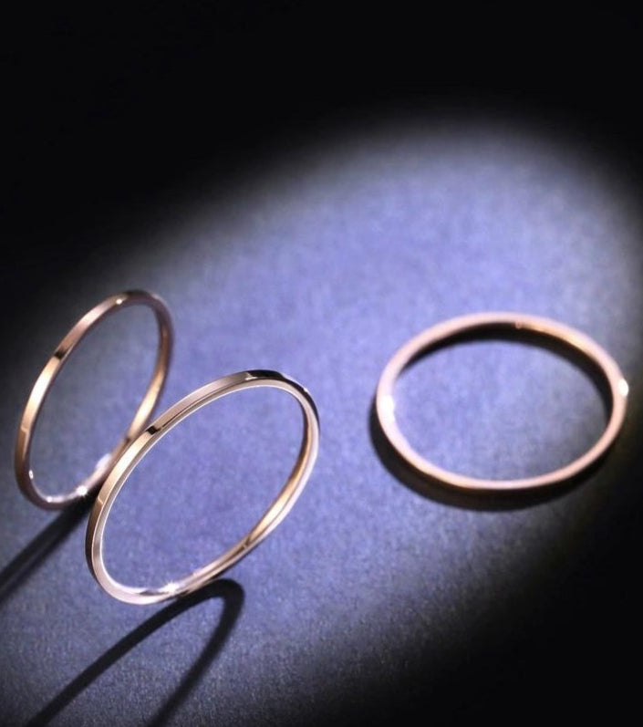 ROSE GOLD STACKING RING SET