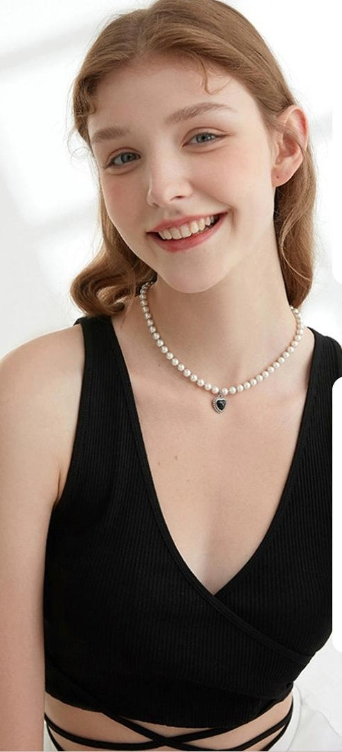 RETRO PEARL BEADED NECKLACE