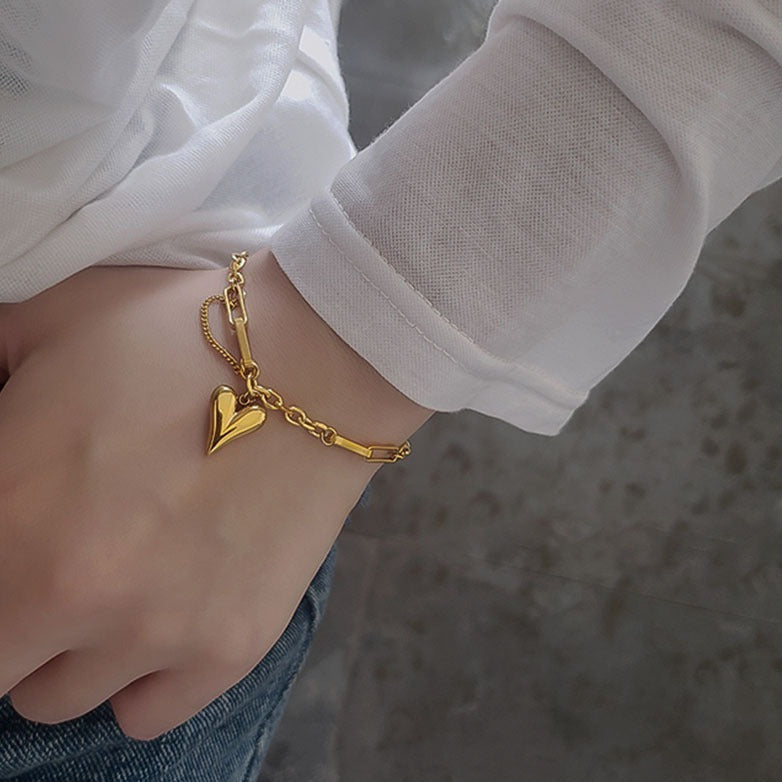 GOLD HEART BRACELET