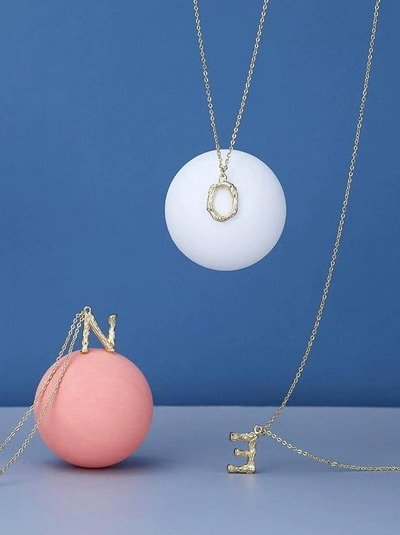 GOLD INITIAL PENDANT NECKLACE