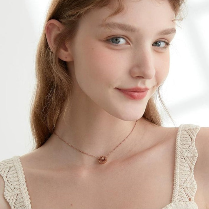 LUXURY ROMAN NUMERALS NECKLECE