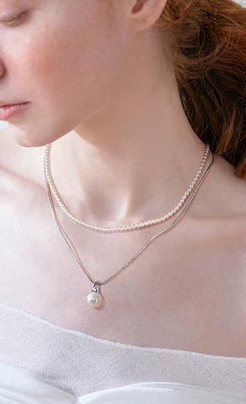 LAYERED PEARL NECKLACE COLLECTION
