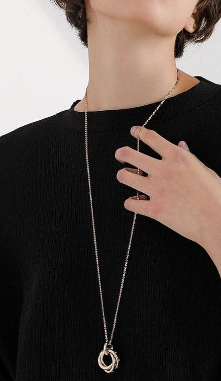 CHIC LONG SWEATER NECKLACE