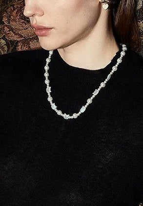 BAROQUE PEARL NECKLACE