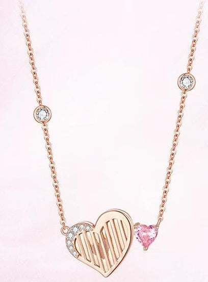HEART STRINGS LOVE NECKLACE
