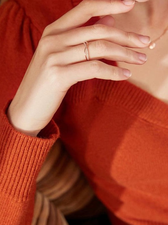 GOLD MINIMALIST RING