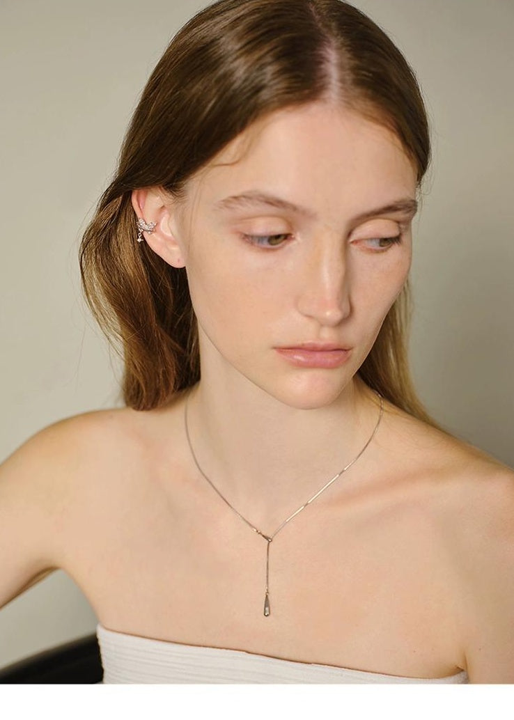 SILVER WILLOW WATER DORP NECKLASE