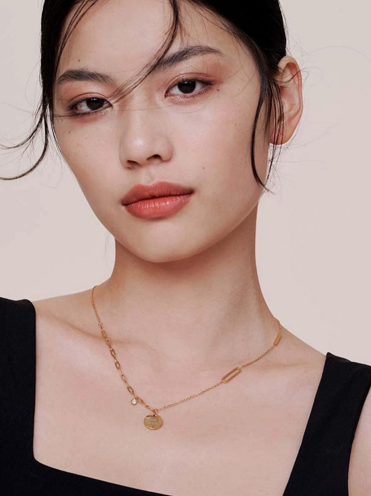 RETRO CHIC COLLARBONE NECKLACE