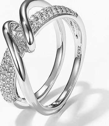 CHIC MINIMALIST RING