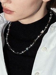 BAROQUE PEARL NECKLACE