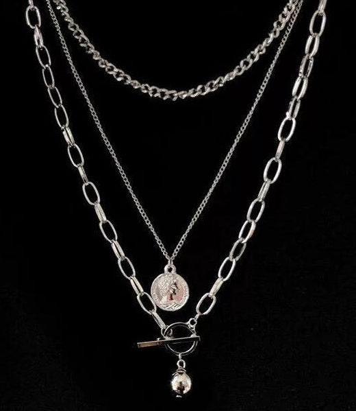 MINIMALIST LAYERED COIN NECKLACE