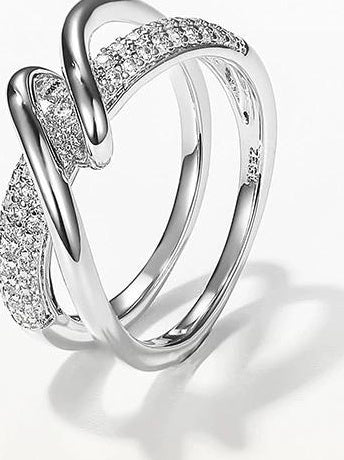 CHIC MINIMALIST RING