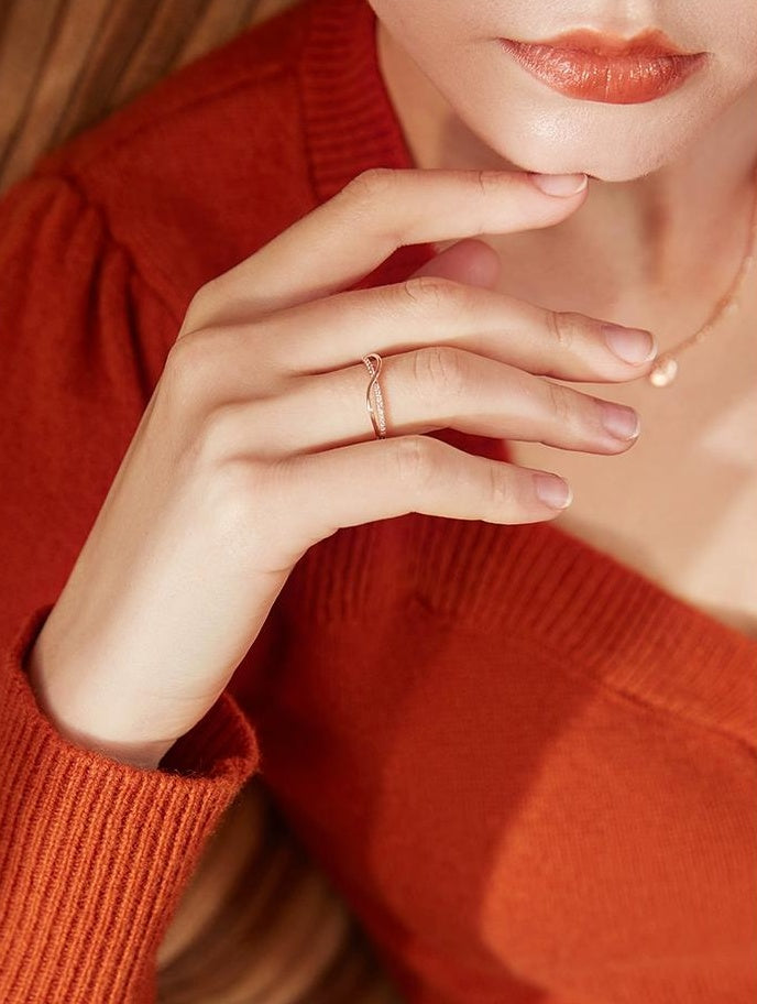 GOLD MINIMALIST RING