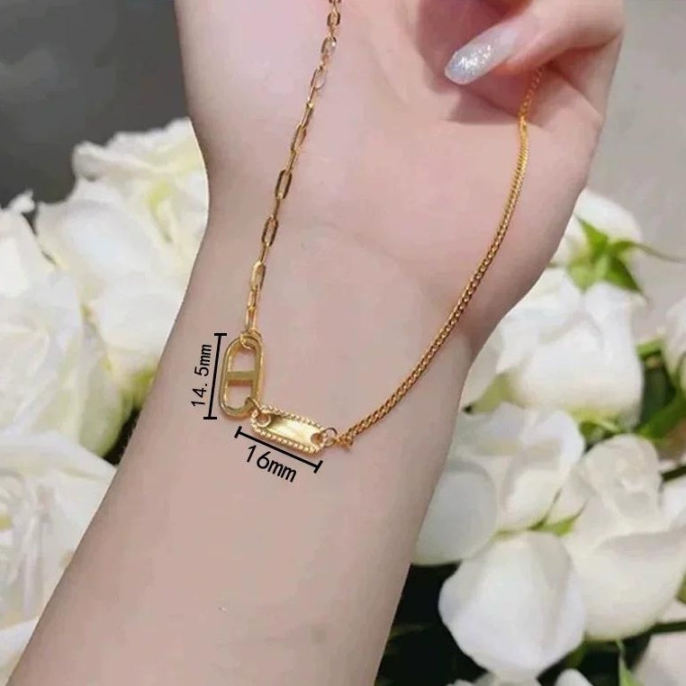 GOLD PENDANT LINK NECKLACE