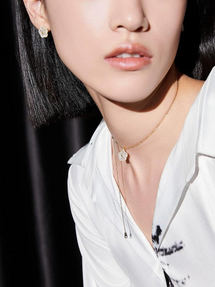 LUXURY SHELL NECKLACE