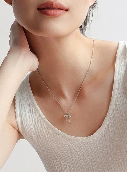 SILVER BOW COLLARBONE NECKLACE