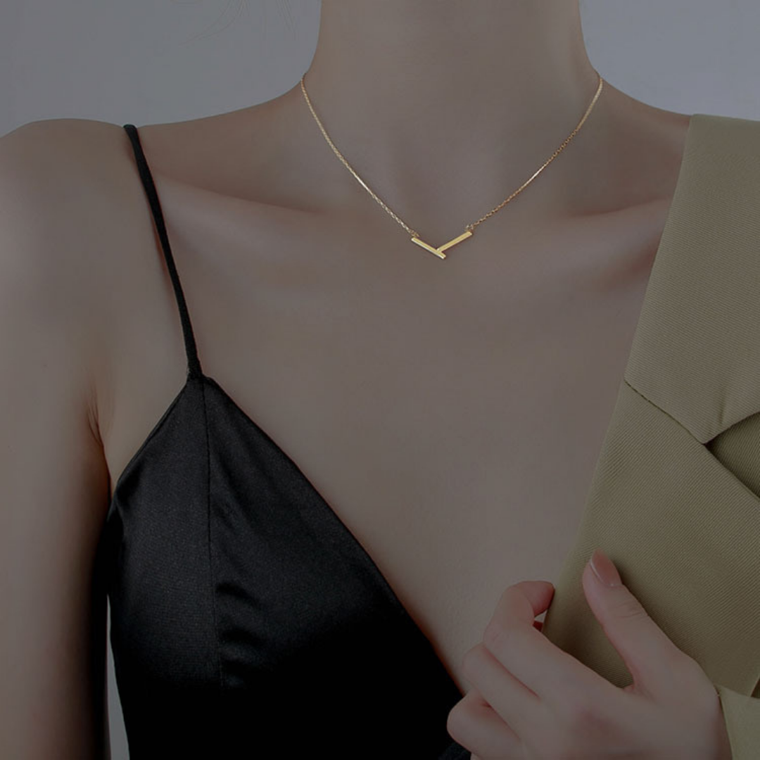 V SYMBOL NECKLACE(全2色)