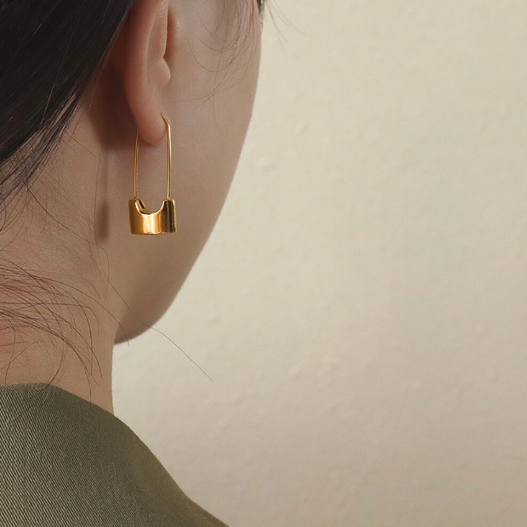 ELE LOCK PIERCE(全2色)