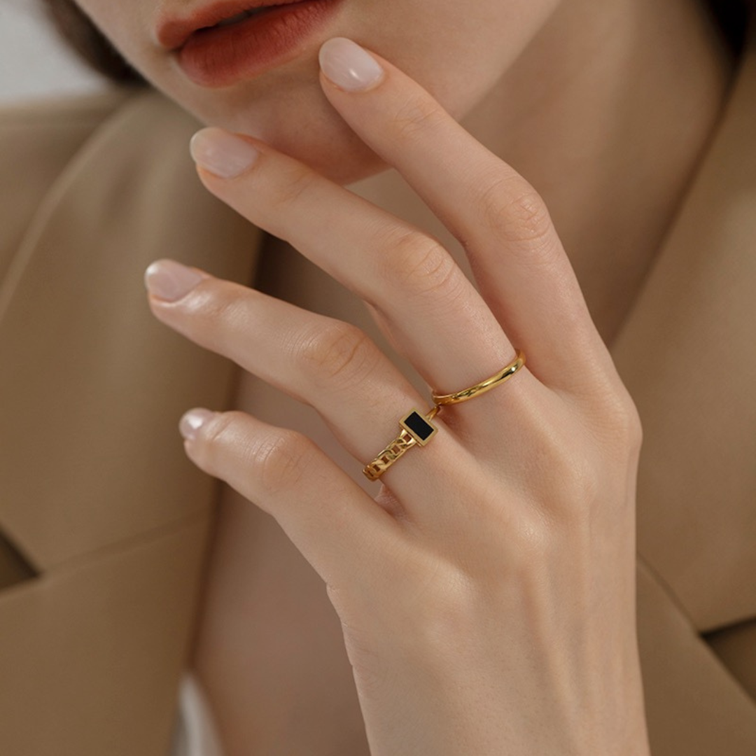 GOLD BLACK PLATE RING