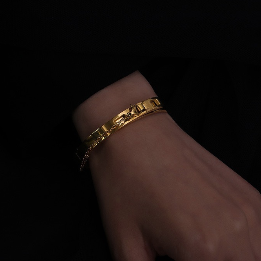 GOLD CHAIN DESIGN BRACELET