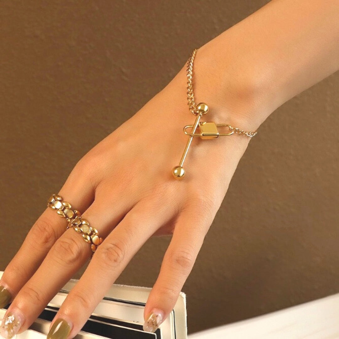 ELE LOCK BRACELET(Gold)