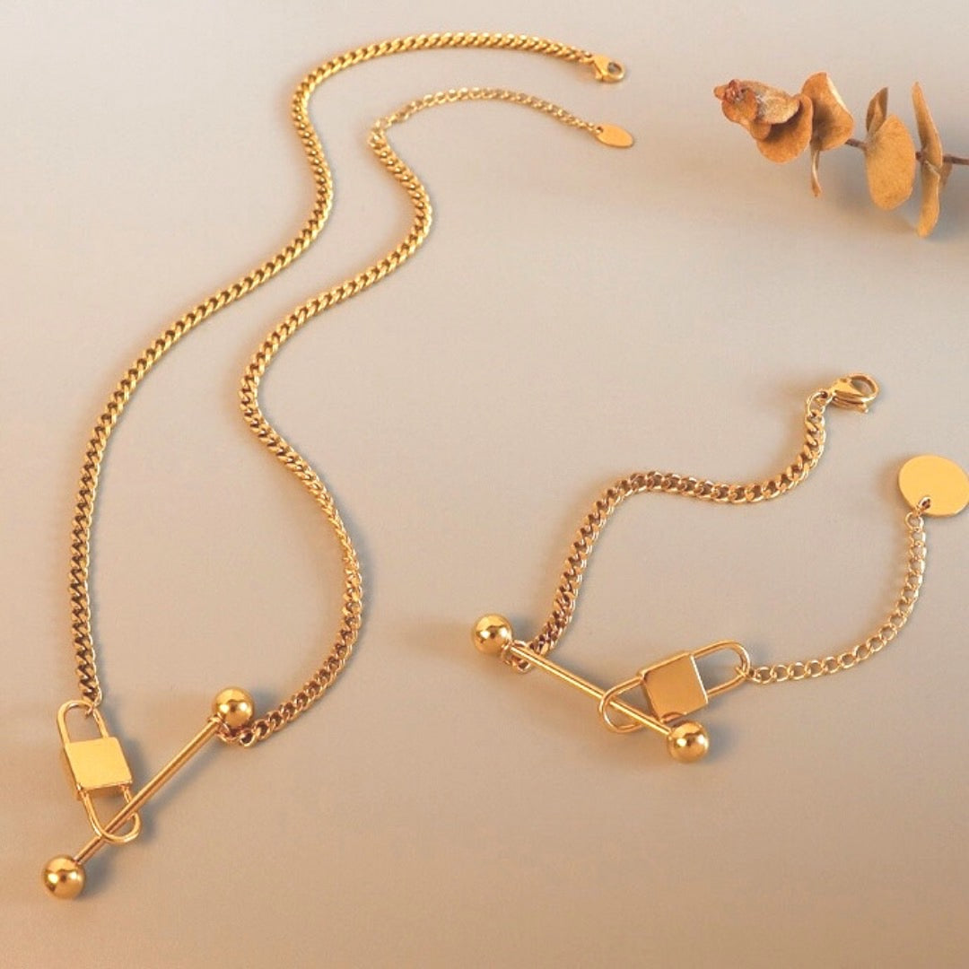 ELE LOCK NECKLACE(Gold)