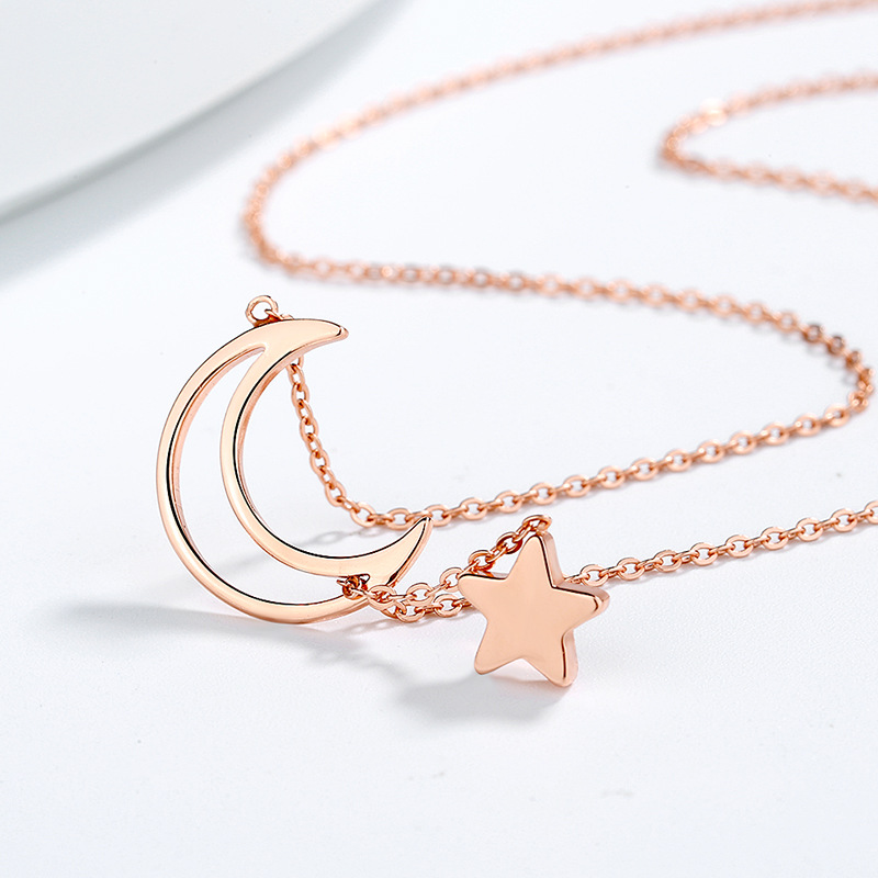 MOON NECKLACE