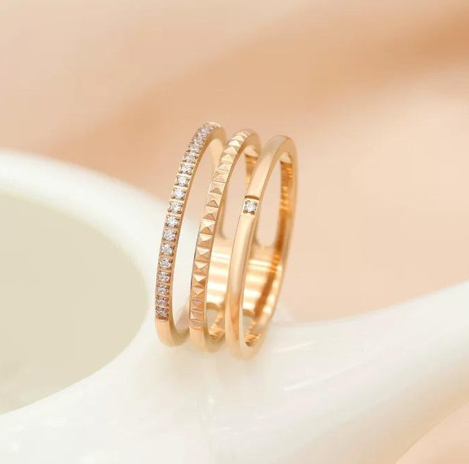 CHIC STACKABLE RINGS SET