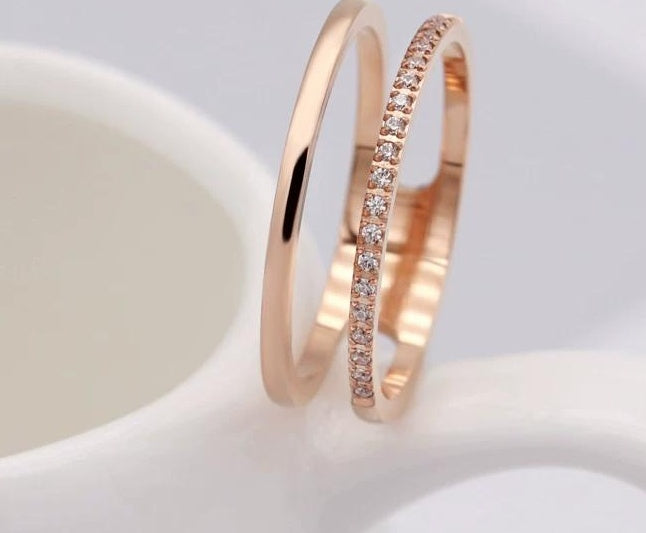 MINIMALIST DIAMOND RING