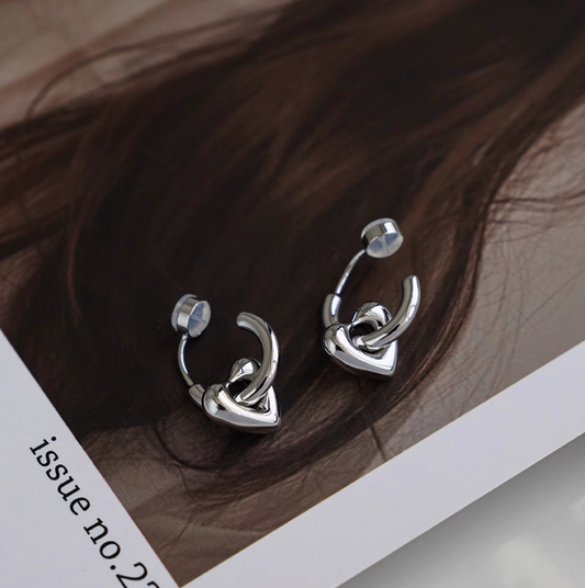 HOOP HEART EARRING