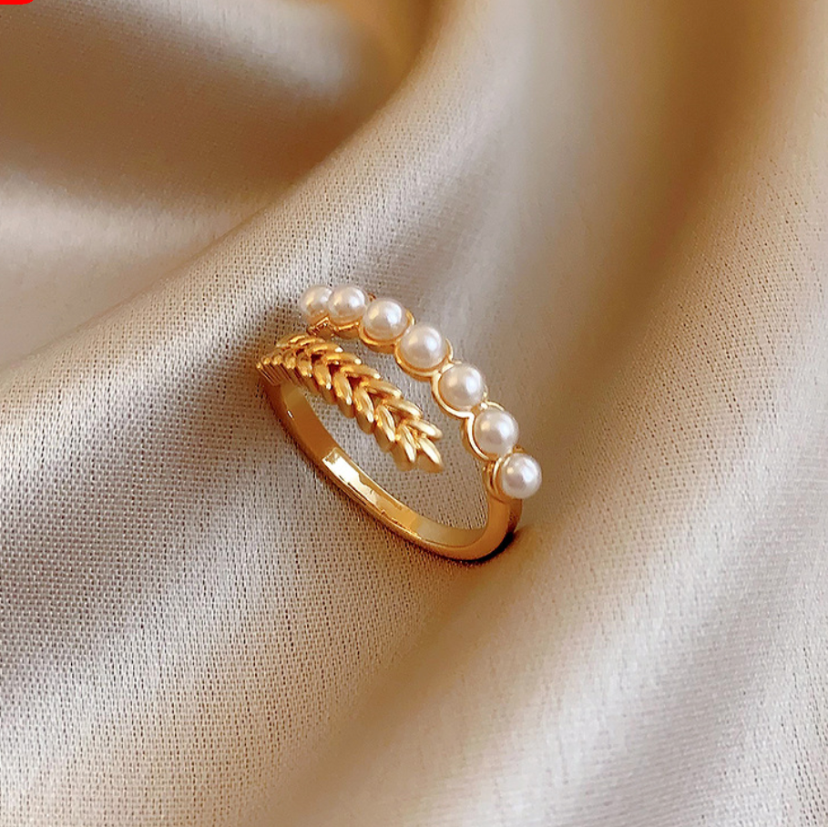 FEATHER PEARL RING