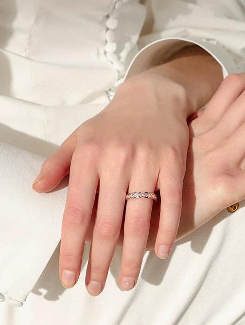 LUXURY ROSE GOLD RING