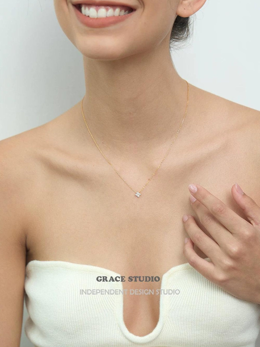 STERLING SILVER CLOVER NECKLACE