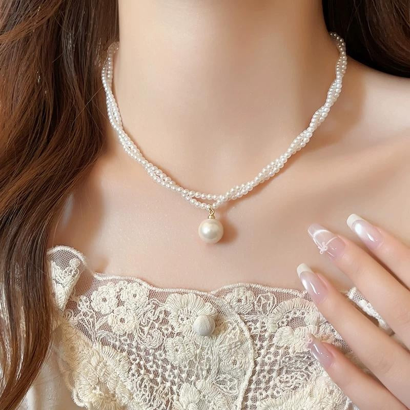 TWISTED PEARL SWEATER CHAIN