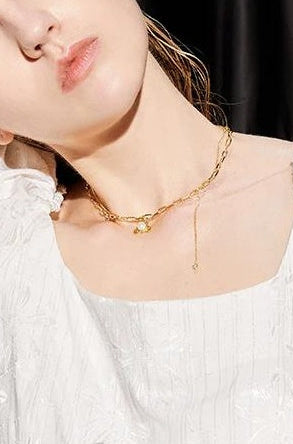 CHILDLIKE BEAR PEARL NECKLACE