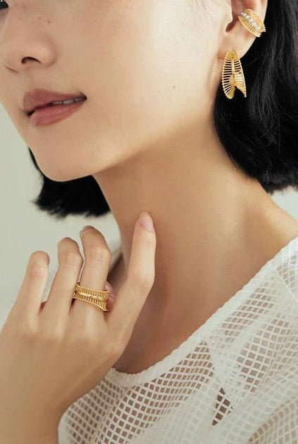 LUXE LACE RING COLLECTION